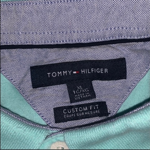 Tommy Hilfiger Custom Fit Polo - Picture 2 of 4